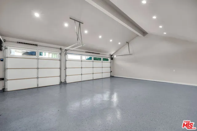 $21,990 | 17606 Camino De Yatasto, Pacific Palisades, CA 90272