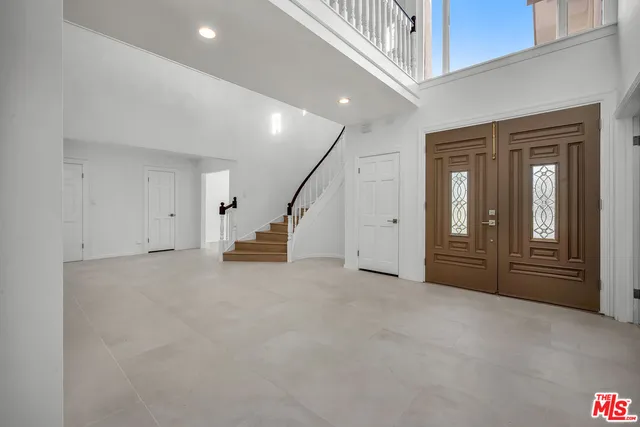 $21,990 | 17606 Camino De Yatasto, Pacific Palisades, CA 90272