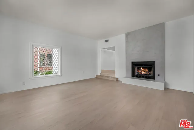 $21,990 | 17606 Camino De Yatasto, Pacific Palisades, CA 90272