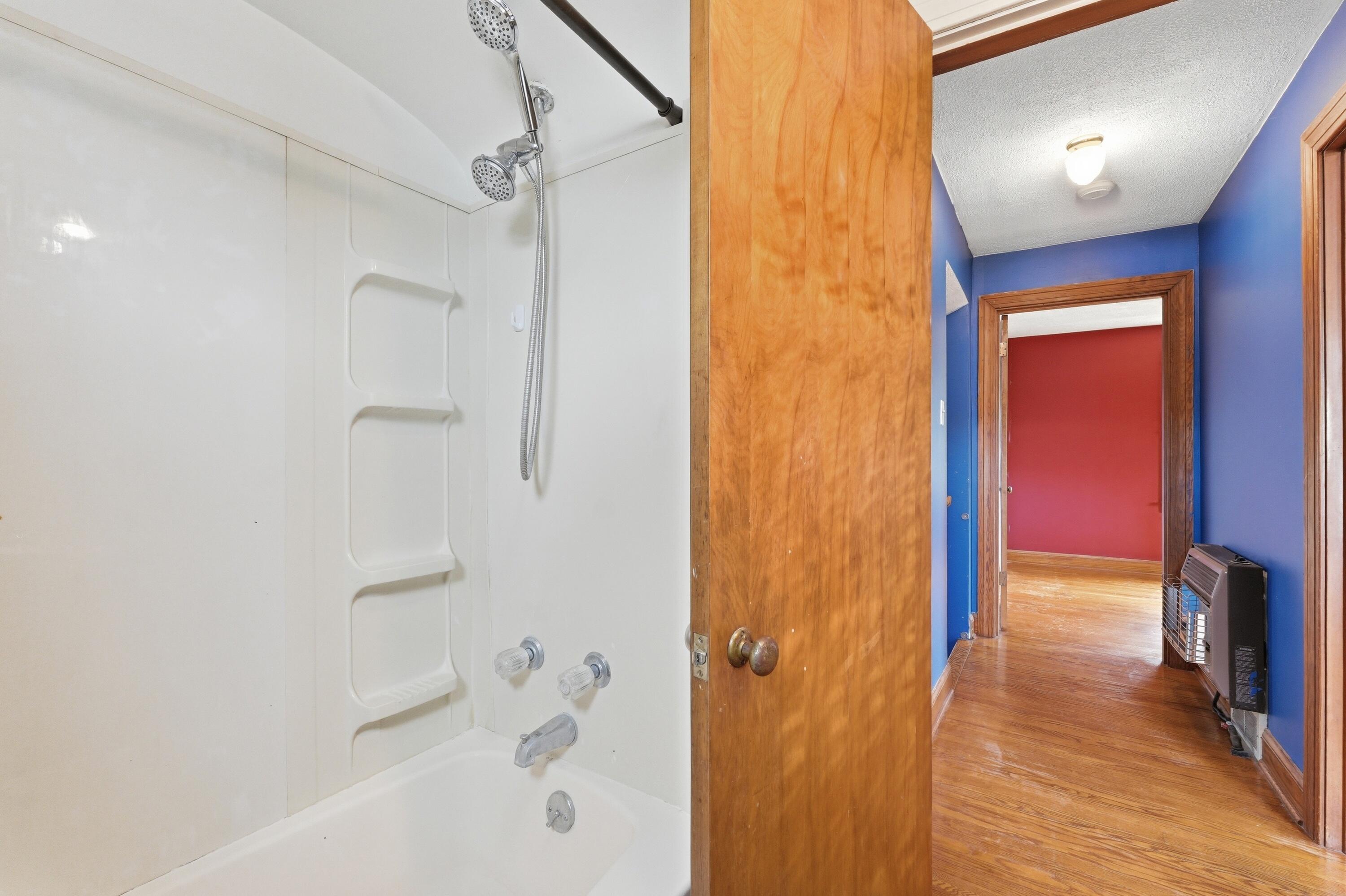 671 Main Street Pleasureville, KY 40057 - Photo 15 of 30 671main_louisvillerealestatemedia_099