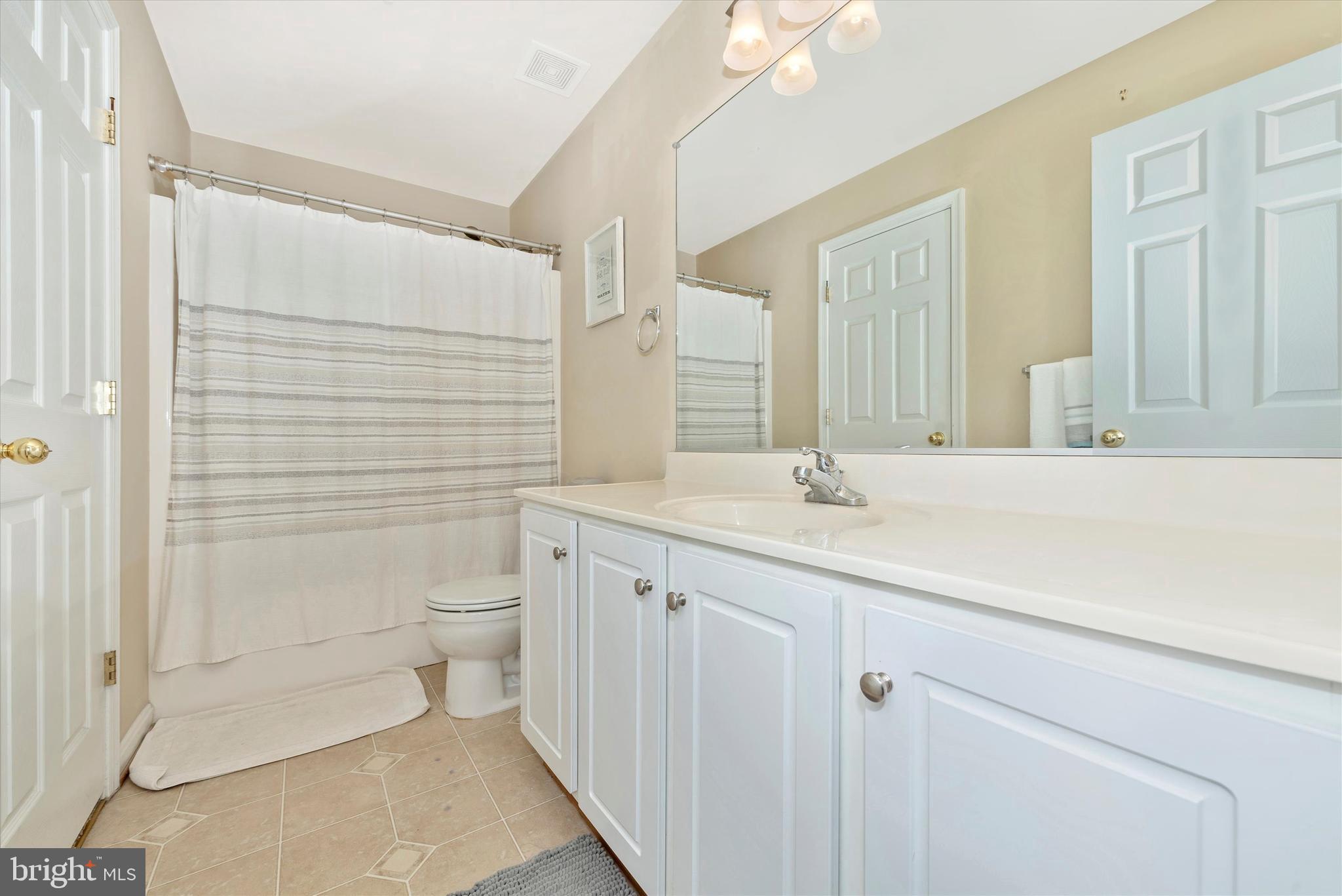 202 Timber View Court Frederick, MD 21702 - Photo 23 of 31 Full lower level bathroom. Enter from hall or bed.