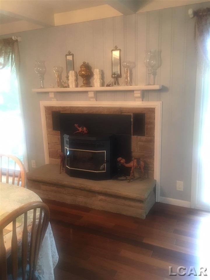 1350 Trenton Road Adrian, MI 49221 - Photo 12 of 36 31355619-11.JPG