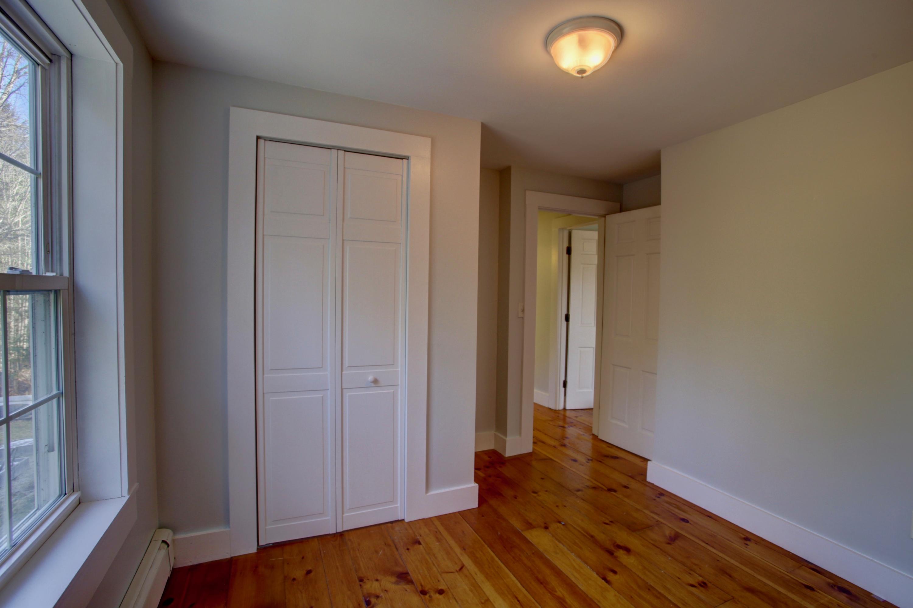 574 River Road Standish, ME 04084 - Photo 18 of 30 32