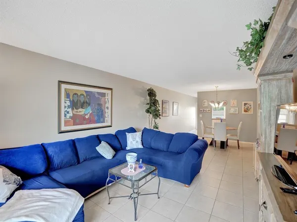$159,000 | 2003 Granada Drive, Unit C4, Coconut Creek, FL 33066