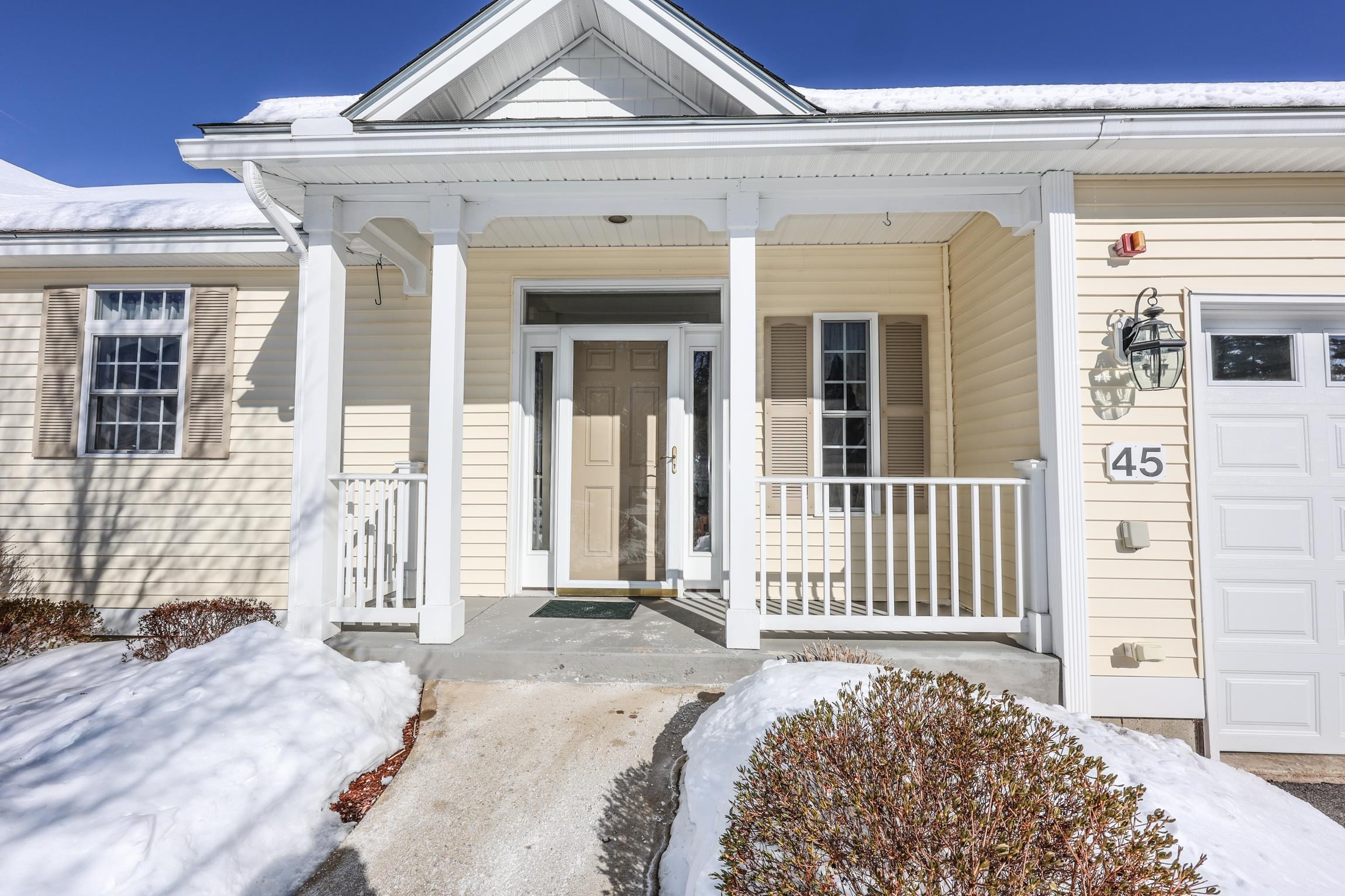 45 Old Stage Road Litchfield, NH 03052 - Photo 1 of 35