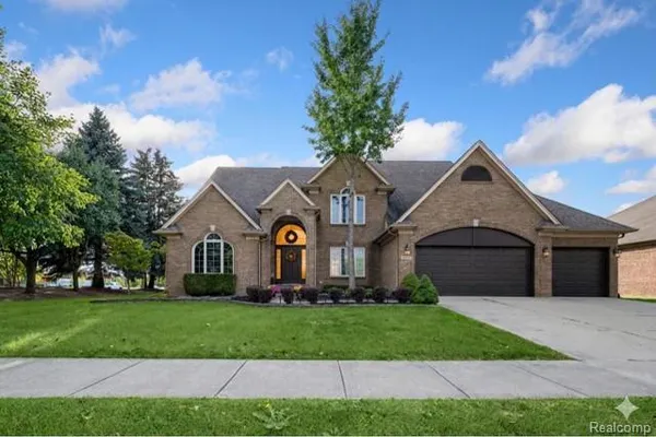 $549,900 | 45021 Riverwoods Drive, Macomb, MI 48044