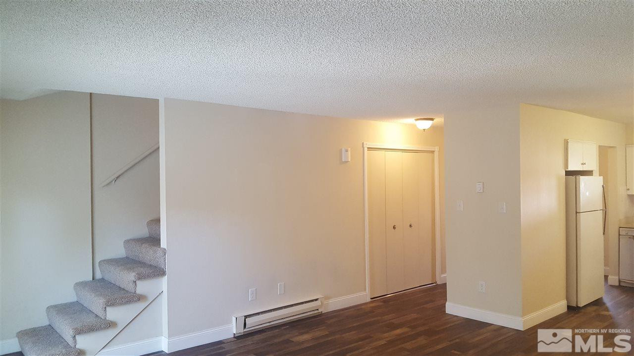 409 Smithridge Drive Reno, NV 89502 - Photo 5 of 13 Photo 5