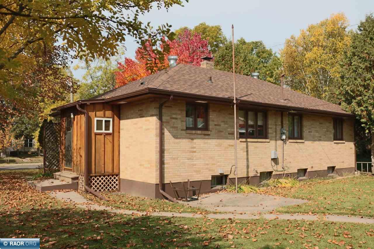 313 5th Avenue North Biwabik, MN 55708 - Photo 3 of 31