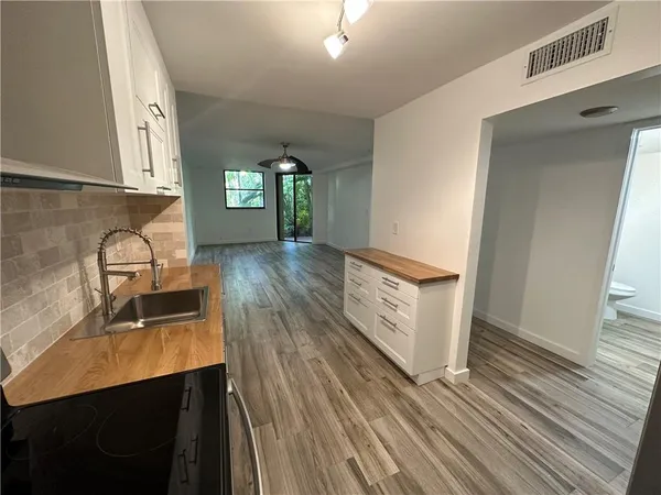 $3,500 | 101 Ocean Ln Drive, Miami, FL 33149