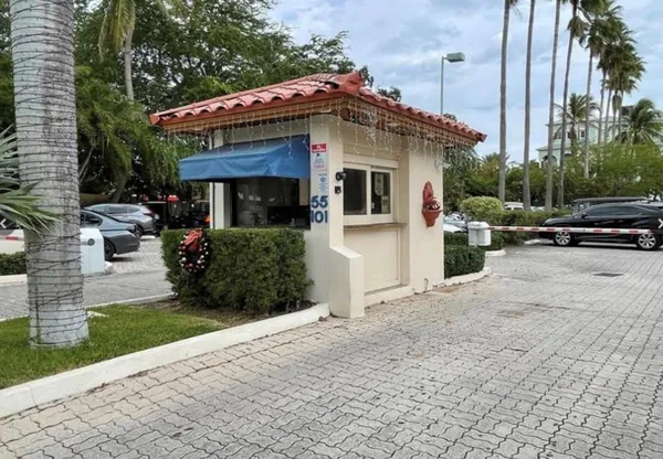 $3,500 | 101 Ocean Ln Drive, Miami, FL 33149