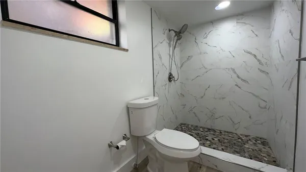 $3,500 | 101 Ocean Ln Drive, Miami, FL 33149