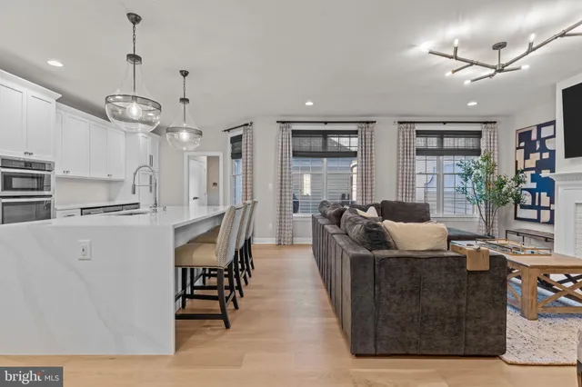 $1,287,000 | 106 Hicks Alley, Newtown, PA 18940