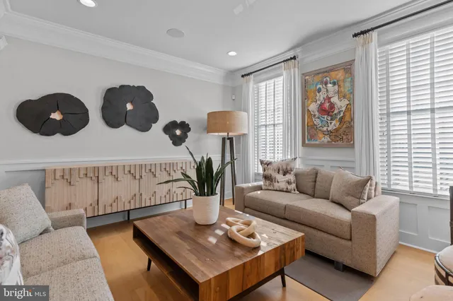 $1,287,000 | 106 Hicks Alley, Newtown, PA 18940