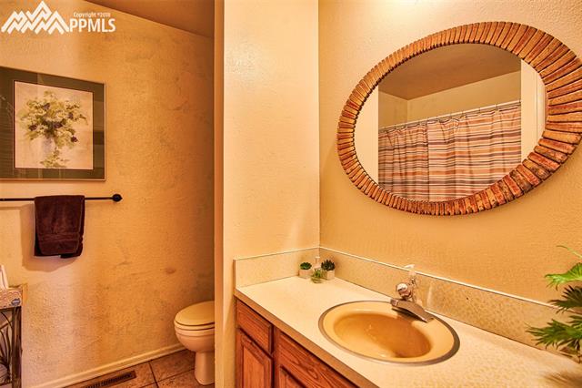 5235 Brady Road Colorado Springs, CO 80915 - Photo 22 of 34