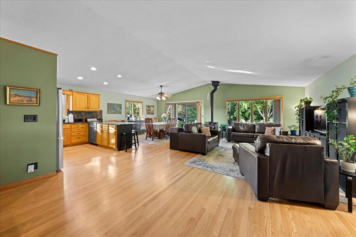 810 Antler Ridge Hudson, WI 54016 - Photo 8 of 63