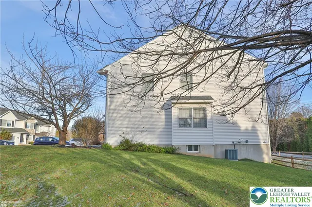 $395,000 | 1610 Sculac Road, Bethlehem, PA 18020