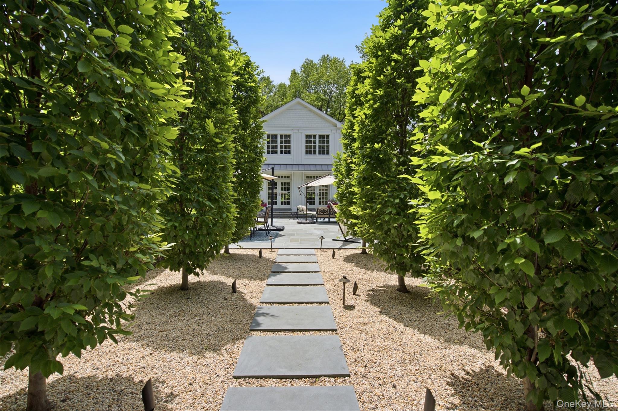 1920 Midlane Road Muttontown, NY 11791 - Photo 28 of 39