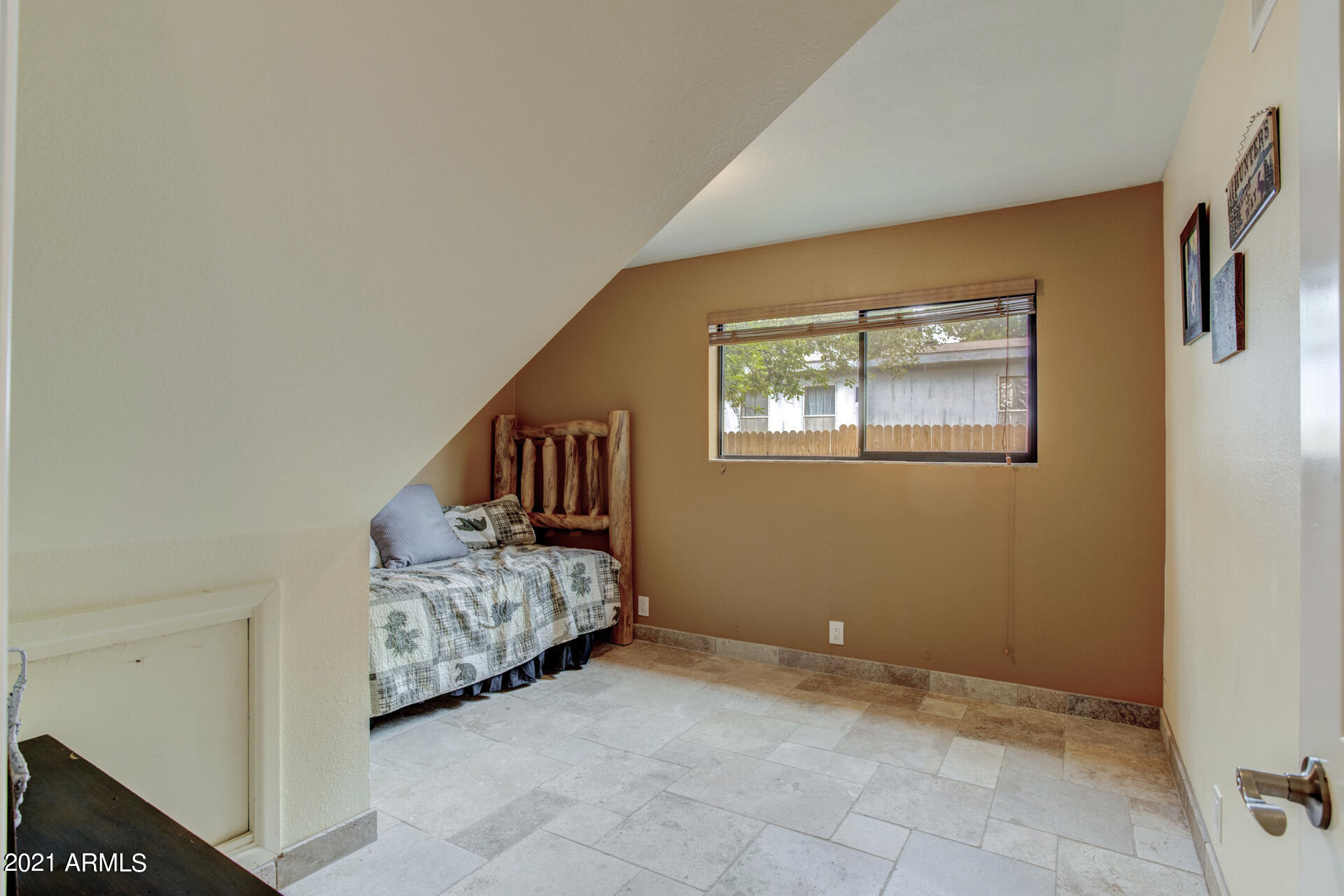 3453 Lakeview Drive Pine, AZ 85544 - Photo 13 of 37 1M7A3499_500_501_502_503_504