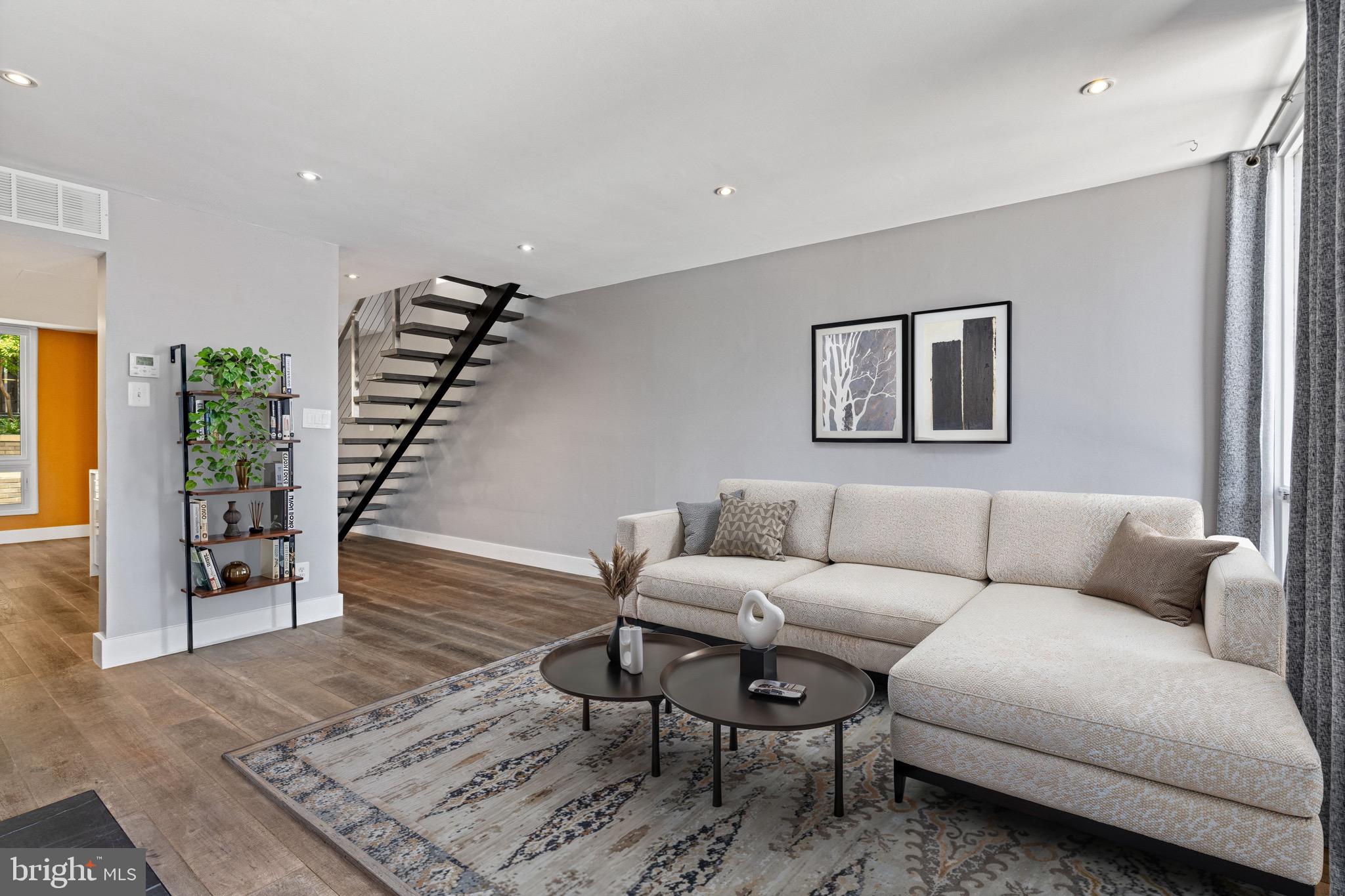 1620 Chimney House Road Reston, VA 20190 - Photo 17 of 40