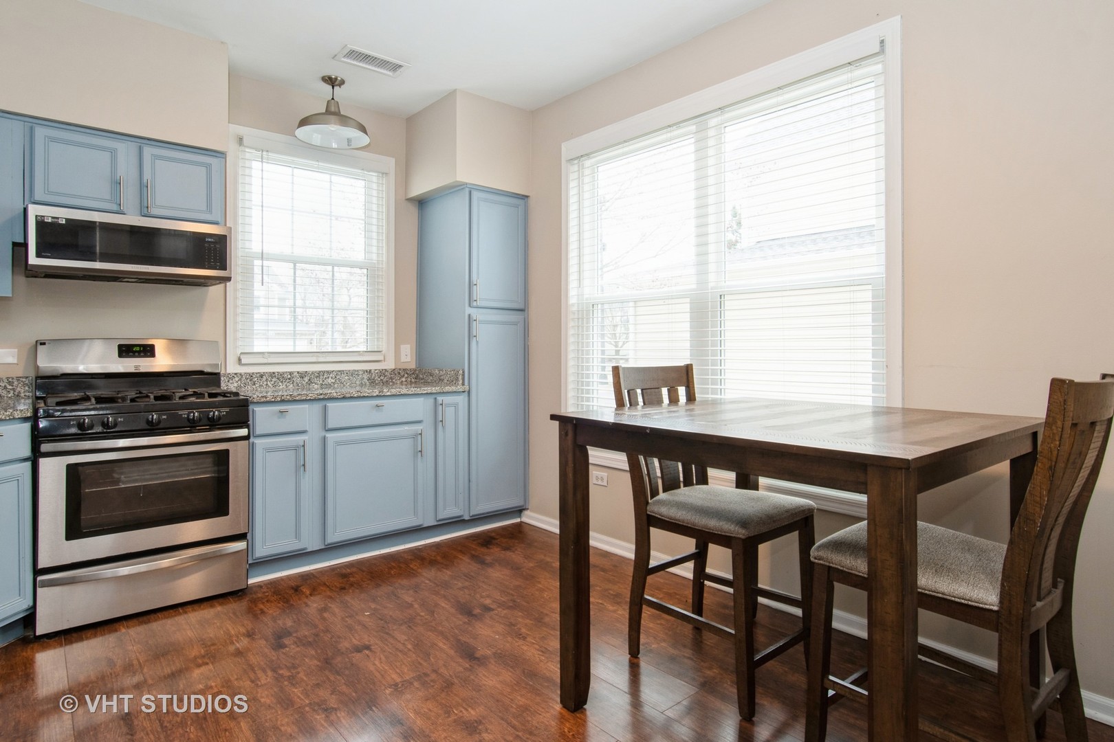 1007 Sheridan Circle Naperville, IL 60563 - Photo 6 of 22