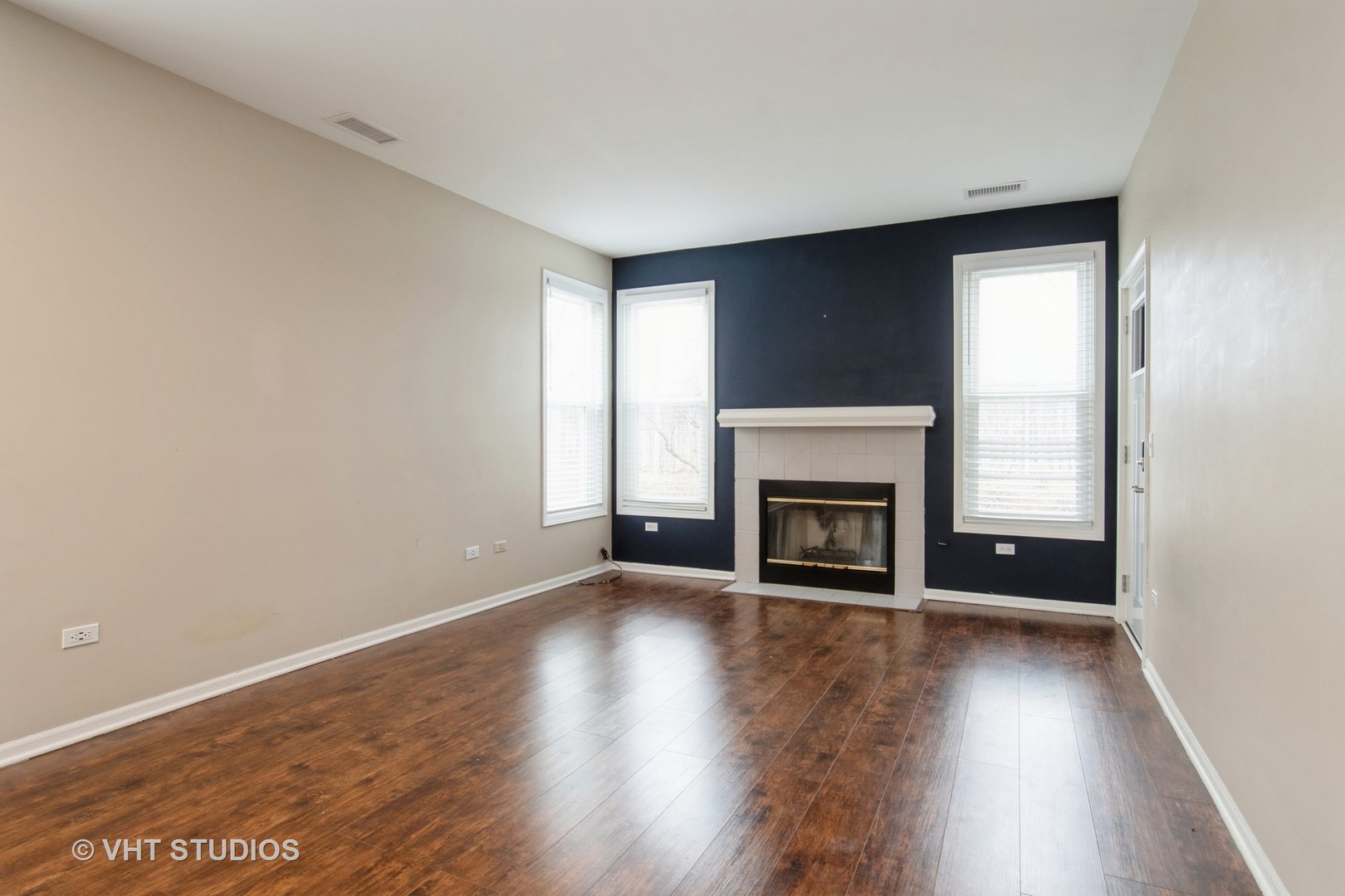 1007 Sheridan Circle Naperville, IL 60563 - Photo 8 of 22