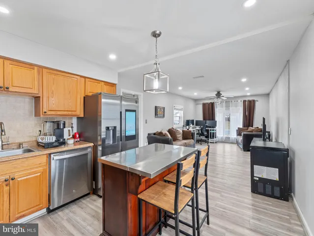 $299,999 | 3 Hewitt Lane, Sicklerville, NJ 08081