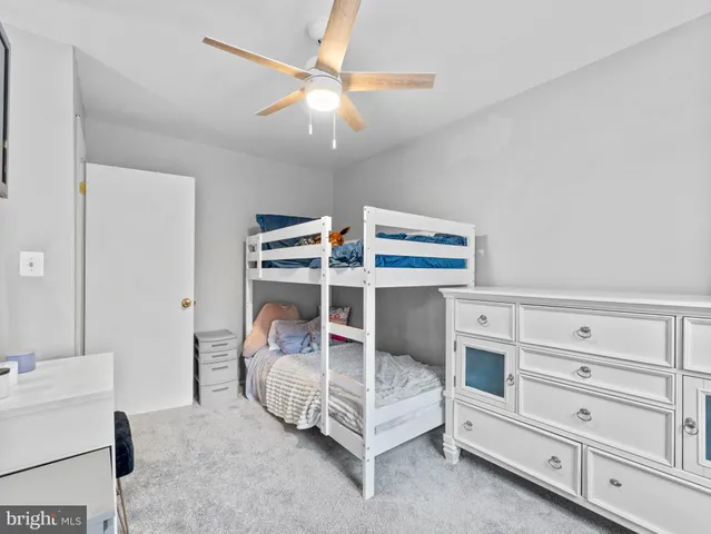 $299,999 | 3 Hewitt Lane, Sicklerville, NJ 08081