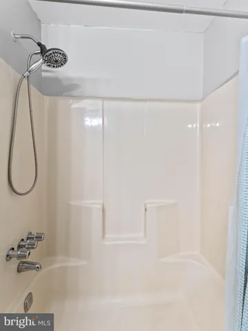 $299,999 | 3 Hewitt Lane, Sicklerville, NJ 08081