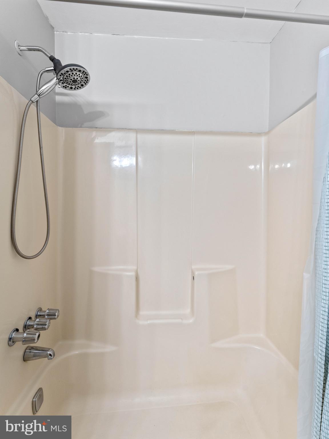 3 Hewitt Lane Sicklerville, NJ 08081 - Photo 24 of 29