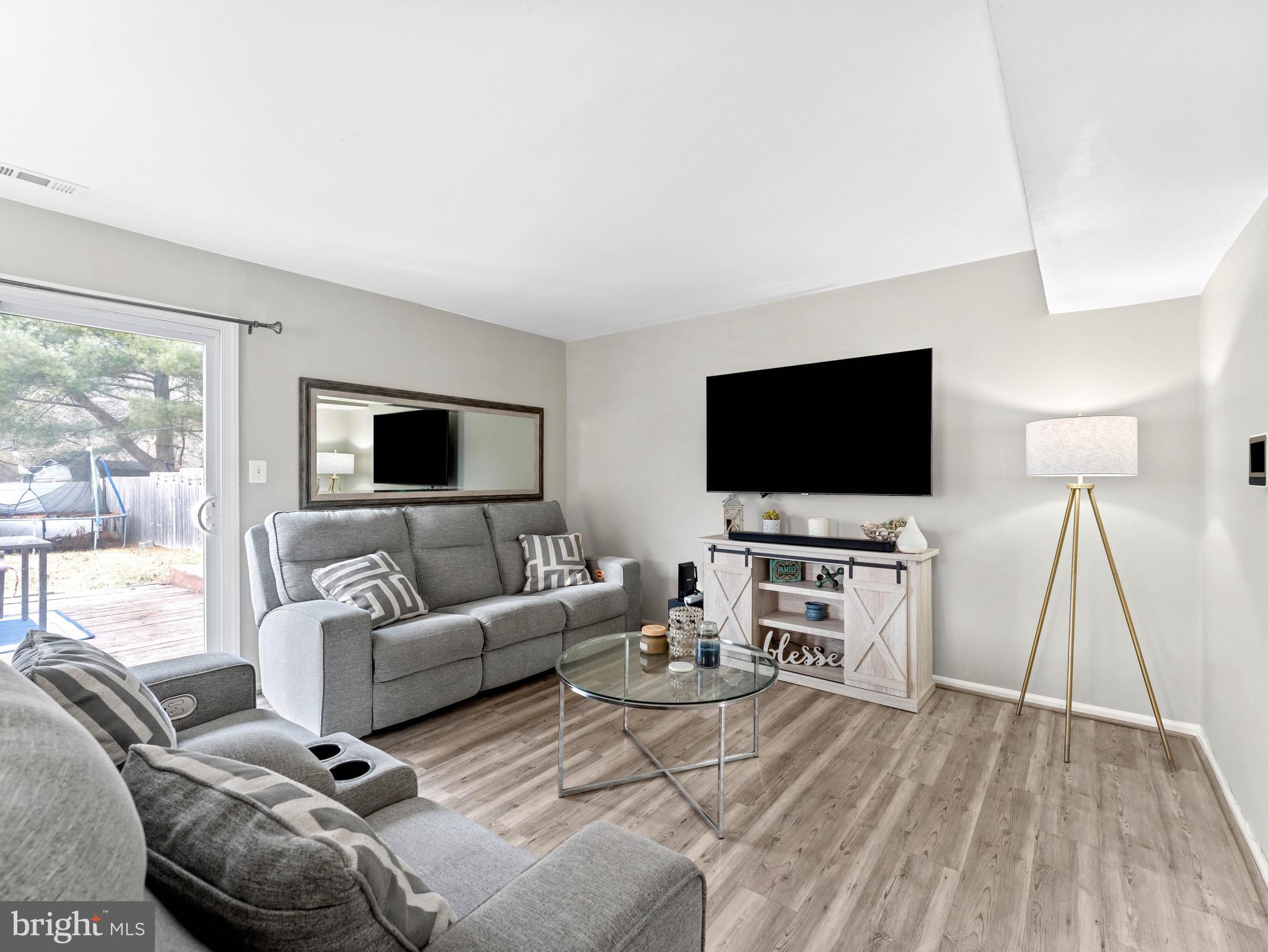 3 Hewitt Lane Sicklerville, NJ 08081 - Photo 5 of 29