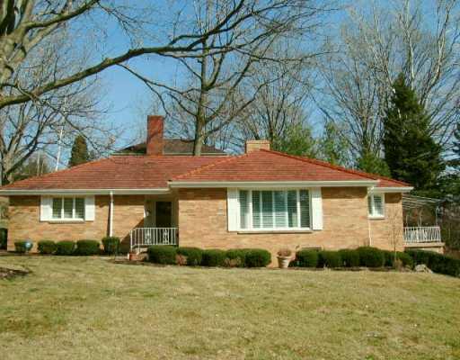 903 Valleyview Road Mt. Lebanon, PA 15243 - Photo 1 of 8 Gallery Image 1