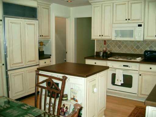 903 Valleyview Road Mt. Lebanon, PA 15243 - Photo 5 of 8 Gallery Image 5