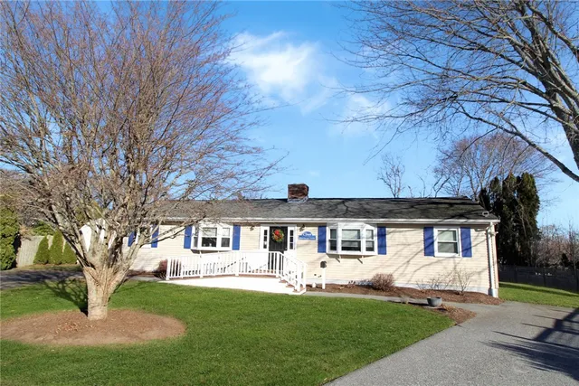 $900,000 | 7 Restmere Terrace, Middletown, RI 02842