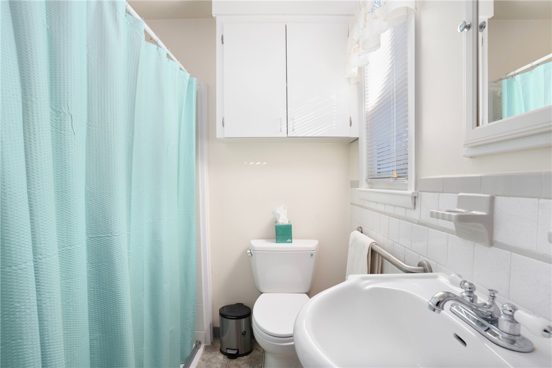 7 Restmere Terrace Middletown, RI 02842 - Photo 23 of 46