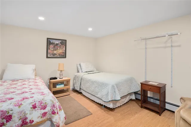 $900,000 | 7 Restmere Terrace, Middletown, RI 02842