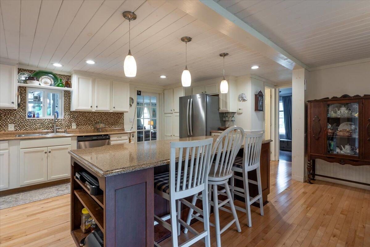 25 Pineview Ridge Road Boothbay, ME 04537 - Photo 13 of 36