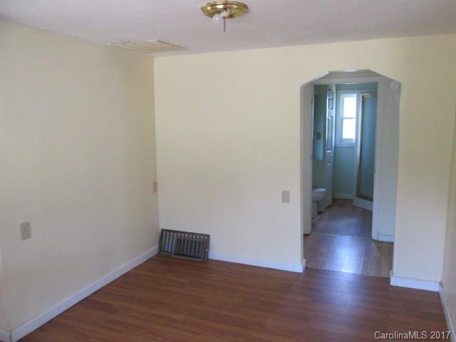 90 Flint Morgan Road Mars Hill, NC 28754 - Photo 10 of 24 Gallery Image 10