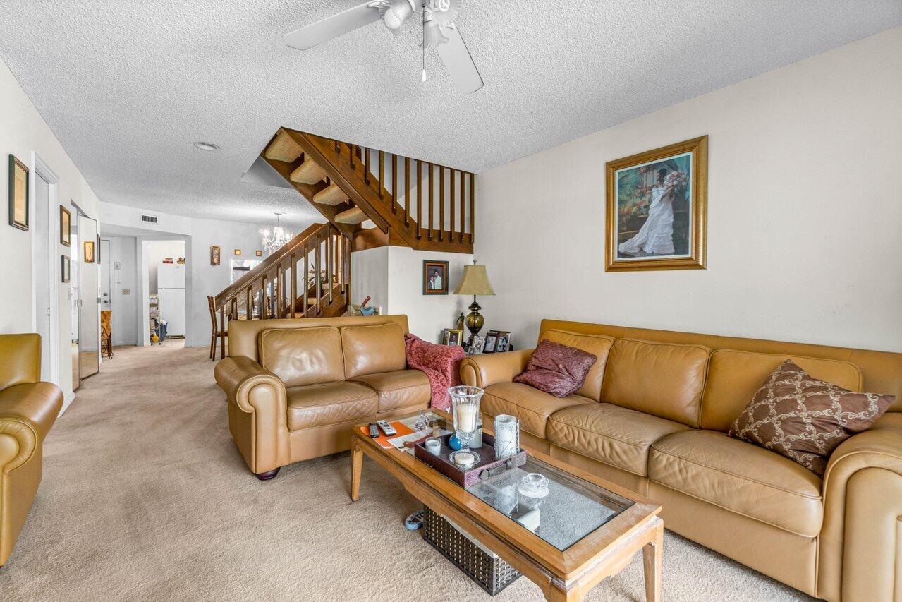 5300 Elmhurst Road, Unit E West Palm Beach, FL 33417 - Photo 12 of 31 014-5300ElmhurstRoad-E-WestPalmBeach-FL-