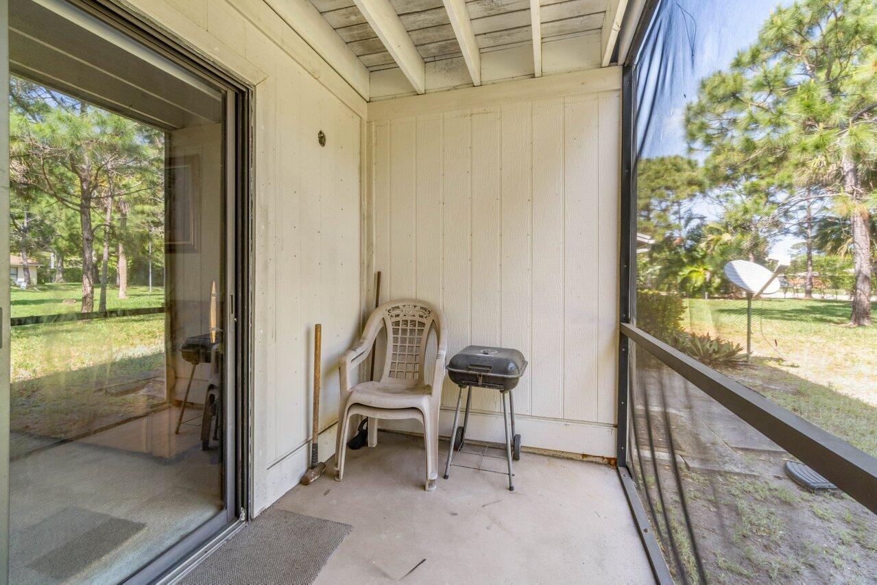 5300 Elmhurst Road, Unit E West Palm Beach, FL 33417 - Photo 27 of 31 030-5300ElmhurstRoad-E-WestPalmBeach-FL-