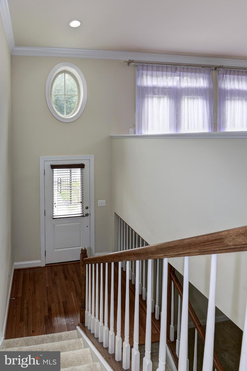43348 Old Ryan Road Ashburn, VA 20148 - Photo 2 of 29 Foyer