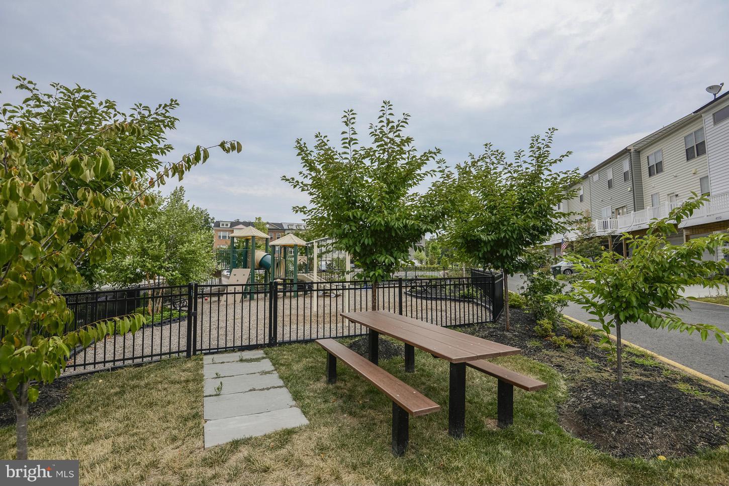 43348 Old Ryan Road Ashburn, VA 20148 - Photo 27 of 29 Picnic Area