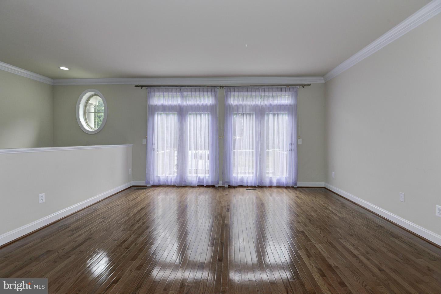43348 Old Ryan Road Ashburn, VA 20148 - Photo 4 of 29 Living Room