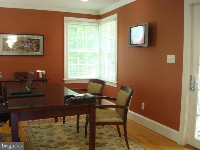 13603 Bardon Road Phoenix, MD 21131 - Photo 12 of 30 a workspace with furniture and window
