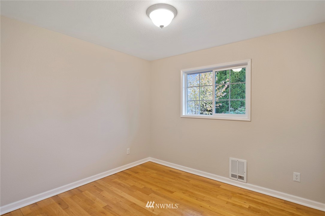 32121 East Rutherford Street Carnation, WA 98014 - Photo 17 of 25 Gallery Image 17