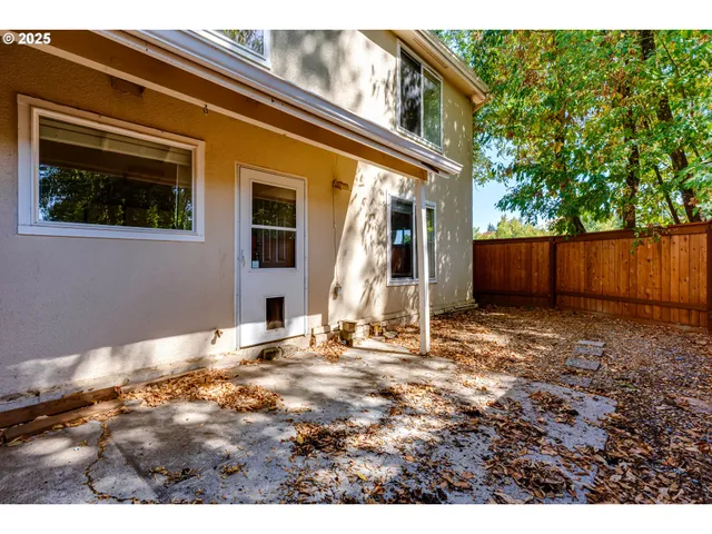 $329,975 | 3685 Westleigh Street, Eugene, OR 97405