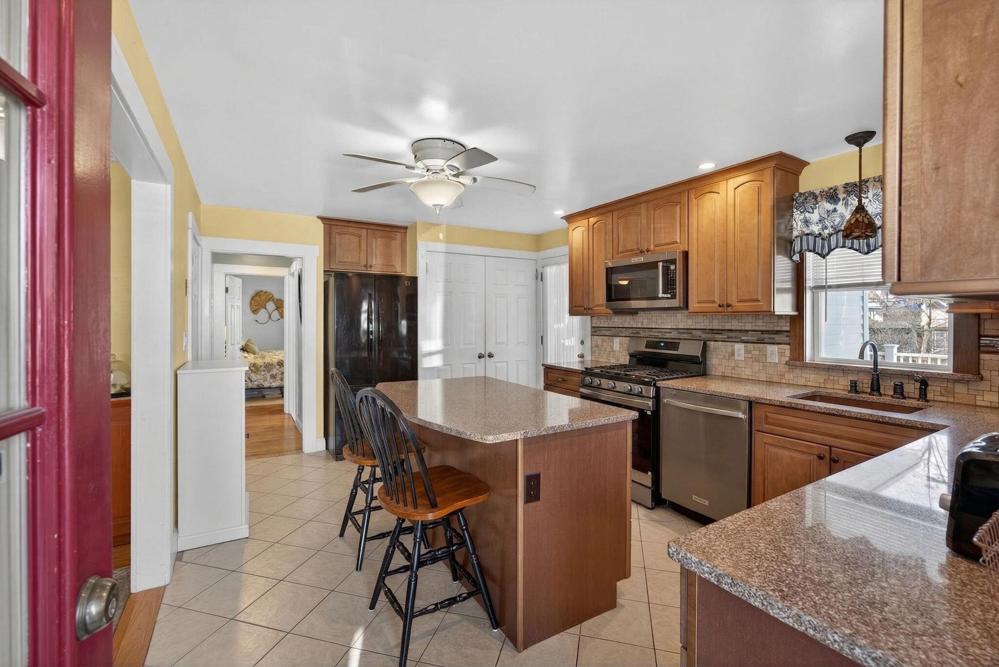 69 Spring Street Hyannis, MA 02601 - Photo 8 of 35 10-10-PF0A4574