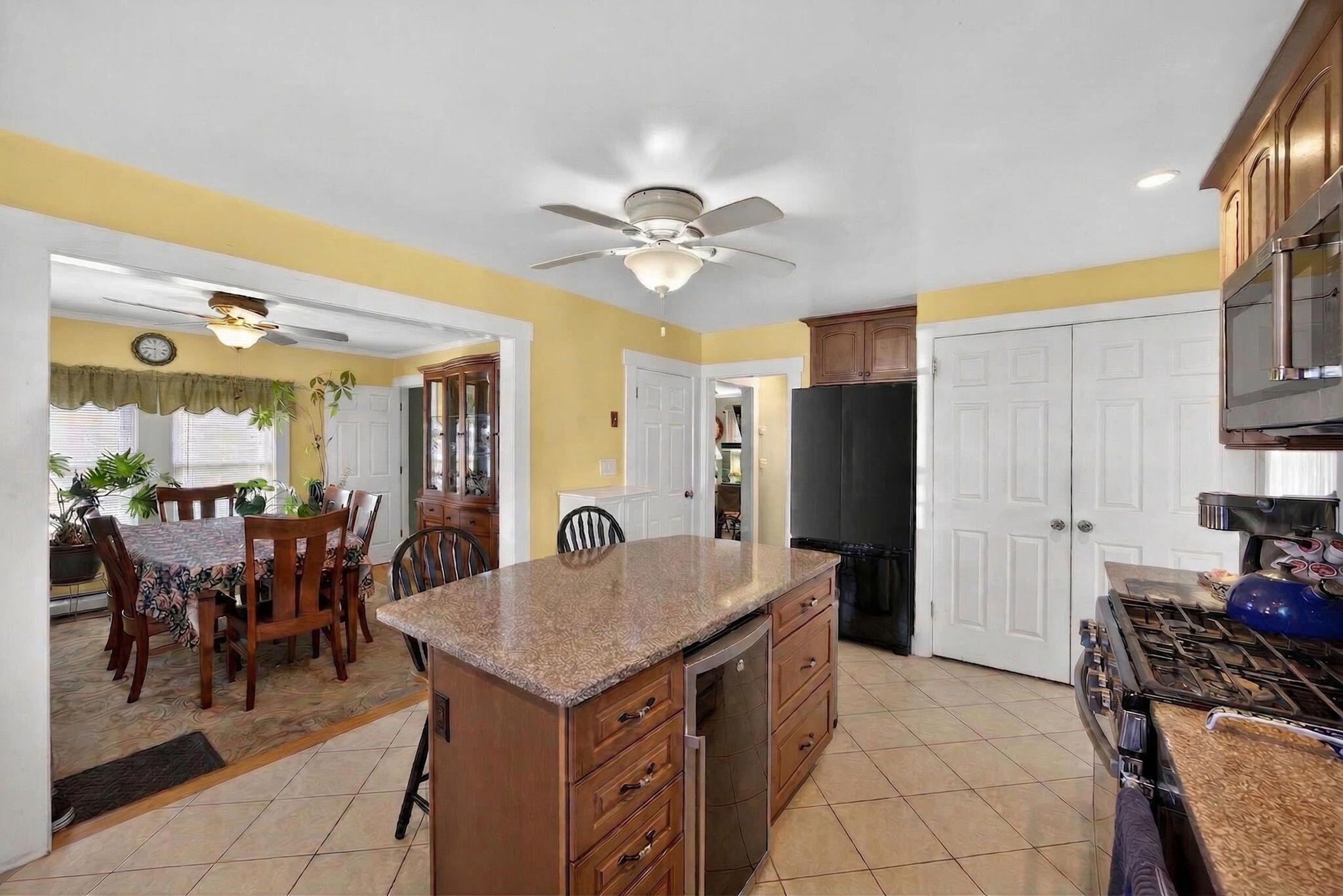 69 Spring Street Hyannis, MA 02601 - Photo 10 of 35 12-12-PF0A4607