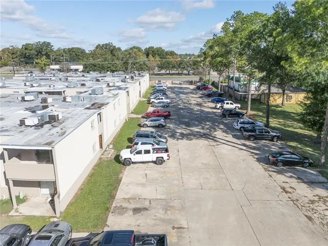 $5,800,000 | 5750 Florida Boulevard, Baton Rouge, LA 70806