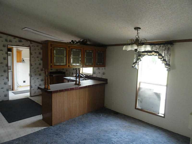 912 Romine Road Anderson, IN 46011 - Photo 4 of 16 Gallery Image 4