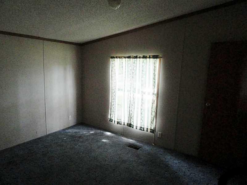 912 Romine Road Anderson, IN 46011 - Photo 6 of 16 Gallery Image 6